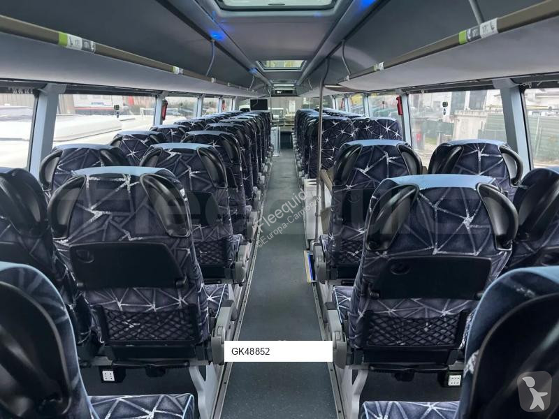 باص Neoplan Skyliner