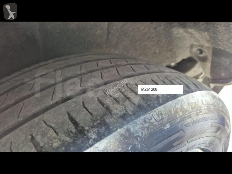 باص Mercedes