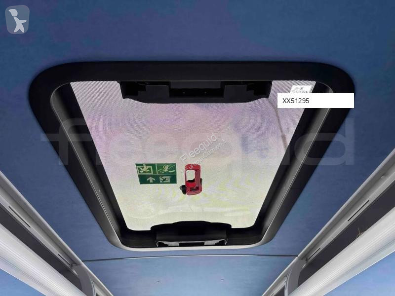 باص Isuzu Novo