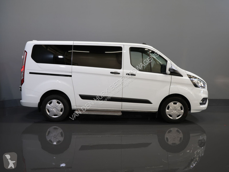 عربة نفعية Ford Tourneo 2.0 TDCI €28.352,-...