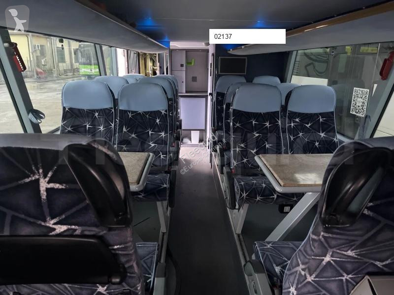 Neoplan Skyliner bus