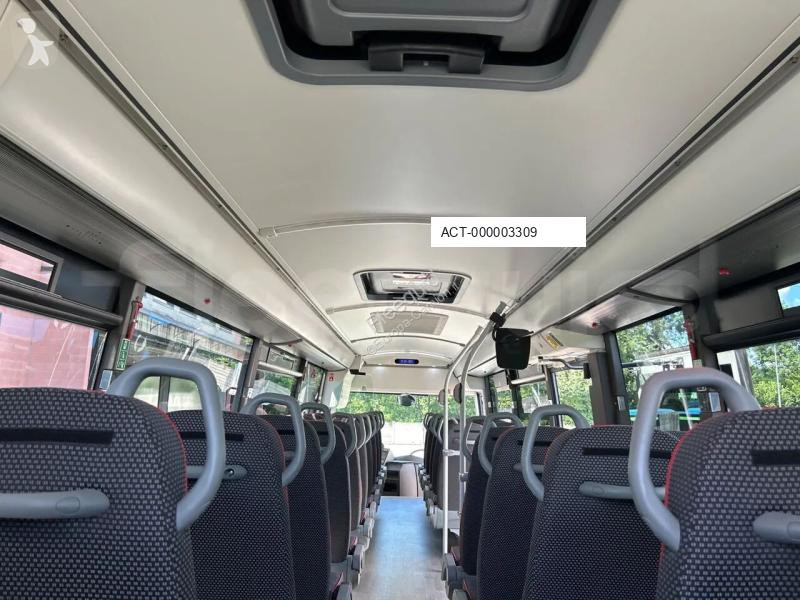 Autobús Volvo B8R