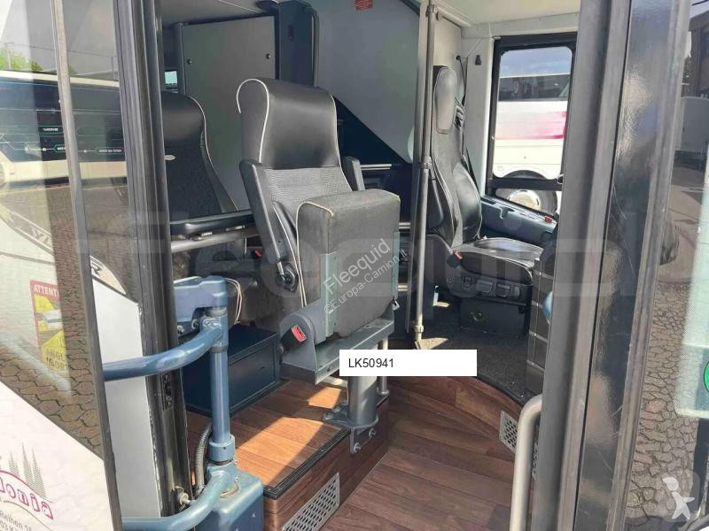 باص Neoplan Skyliner