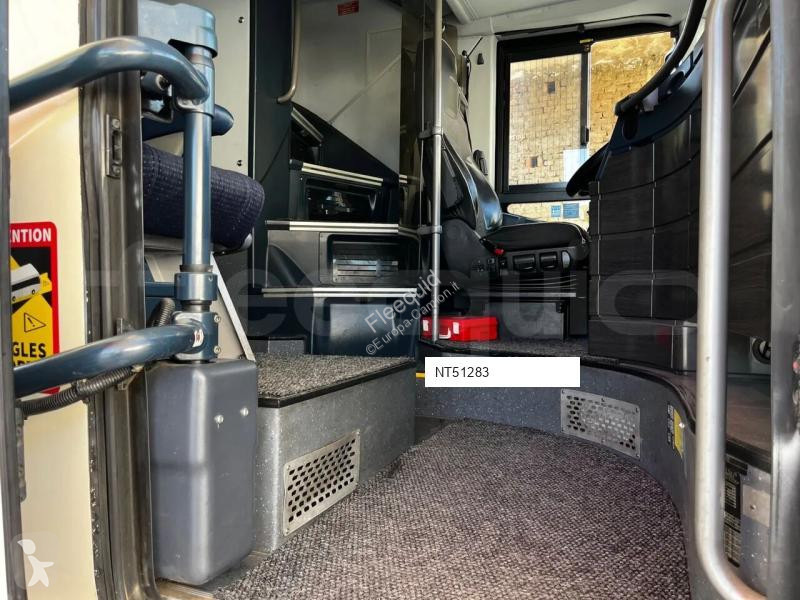 باص Neoplan Skyliner