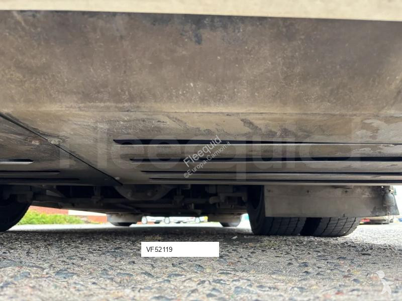 Autobussen Isuzu Novo