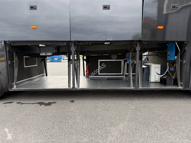 Autóbusz Volvo 9900. Motorhome!