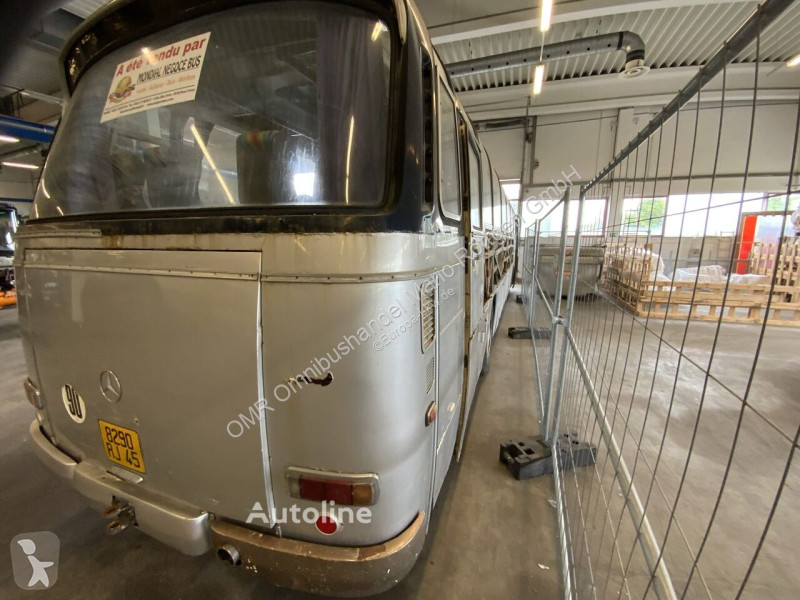 Autobuz Mercedes O 302