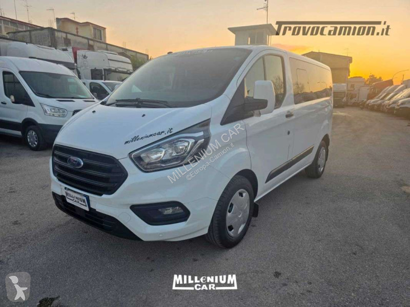 Véhicule utilitaire Ford FORD CUSTOM 9 POSTI 2019
