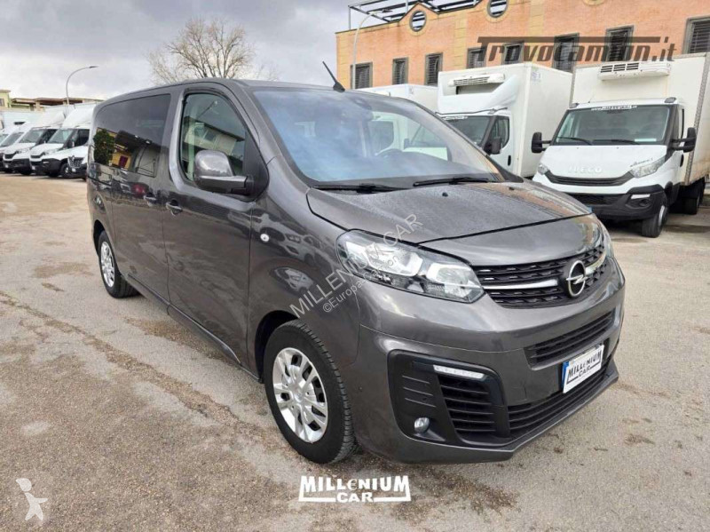 Furgoneta Opel LIFE 9 POSTI 2020