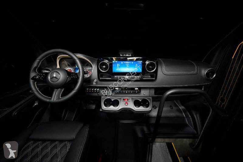 Autobuz Mercedes 519 cdi on stock