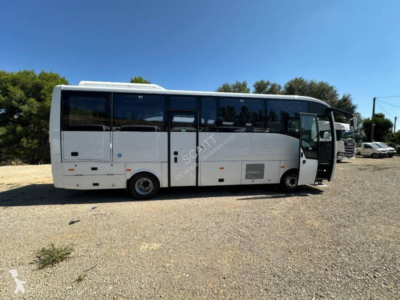 Autobús Isuzu Grand Toro