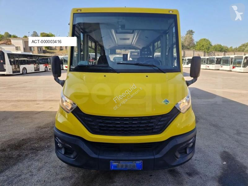 Autobussen Iveco Indcar