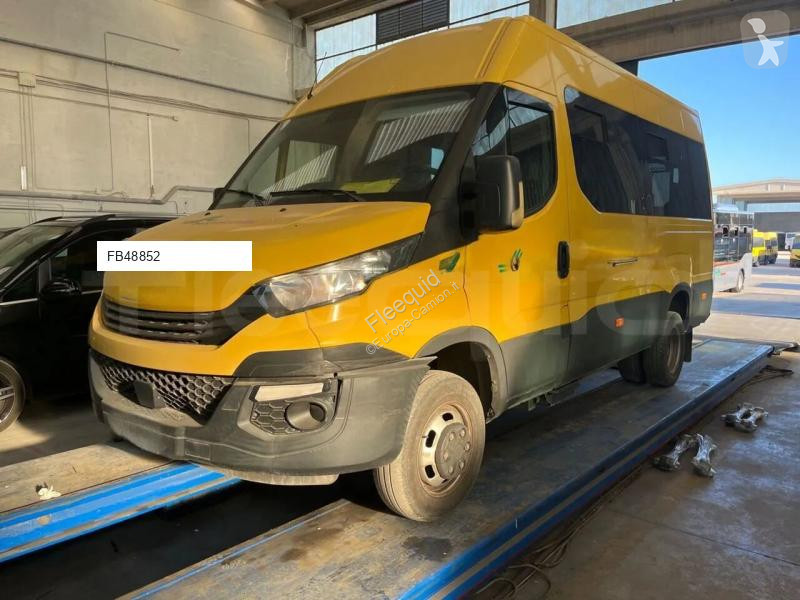 Междуградски автобус Iveco Daily