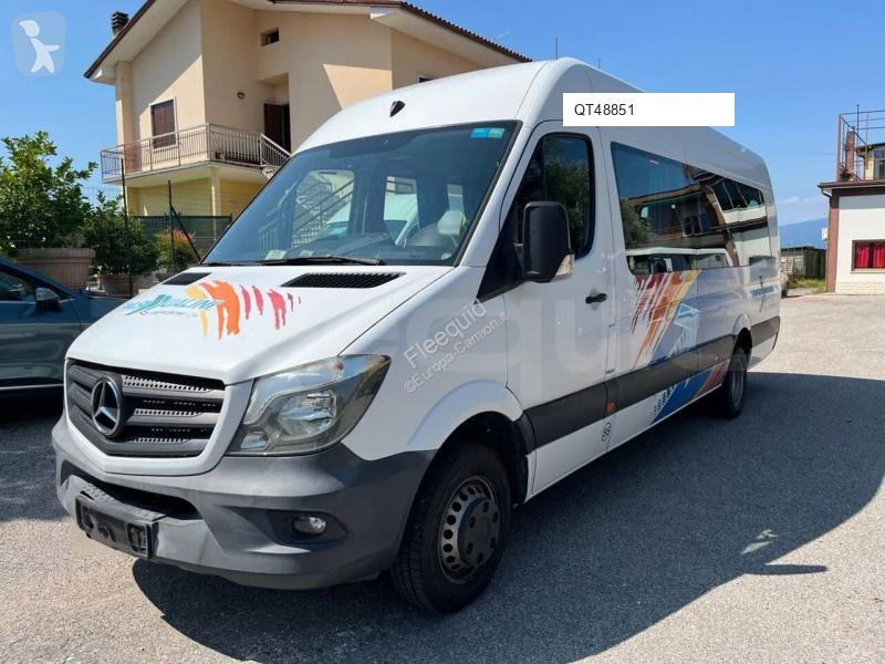باص Mercedes