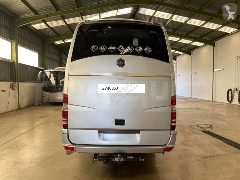 باص Mercedes