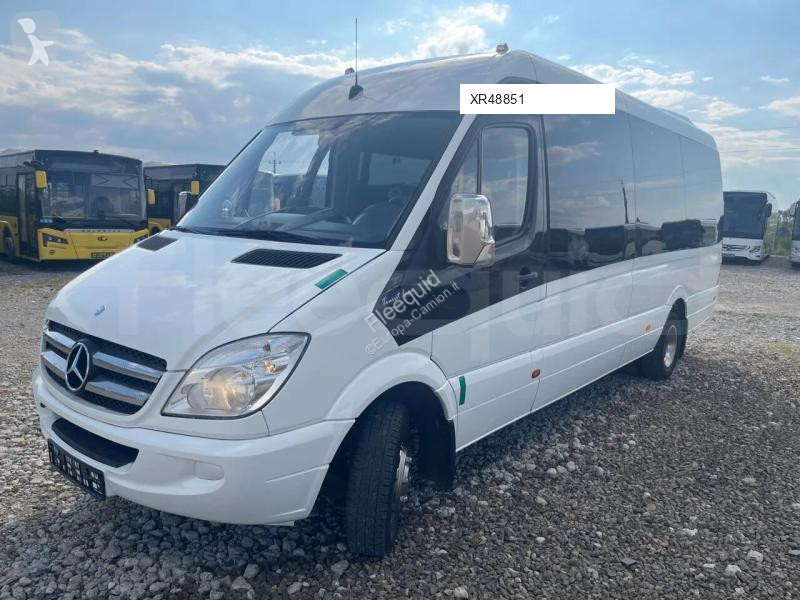 باص Mercedes