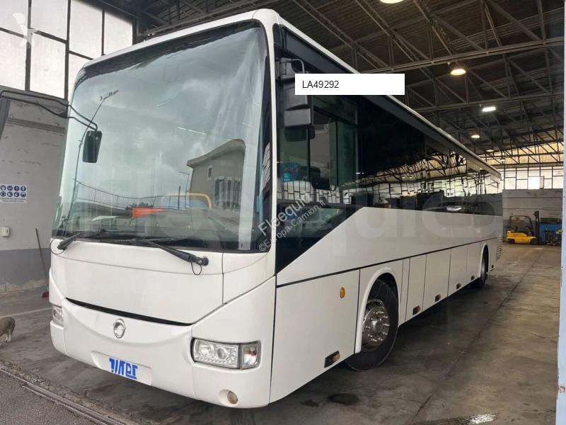 باص Iveco Recreo