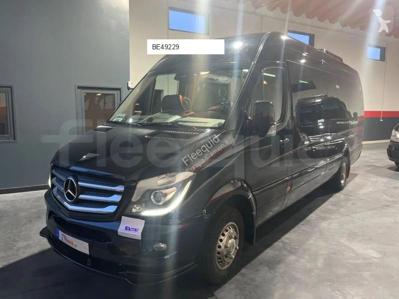 باص Mercedes