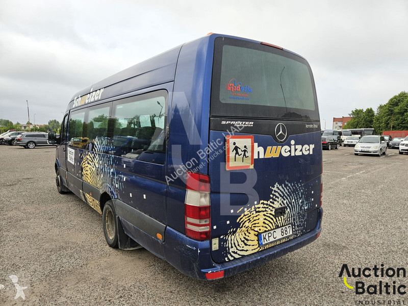 Furgoneta Mercedes