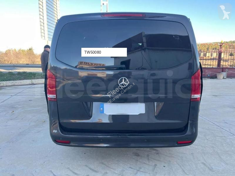 باص Mercedes