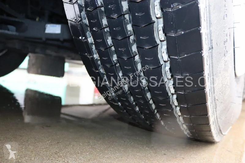 باص Iveco 12m / Rear door / 3-point seat belts...