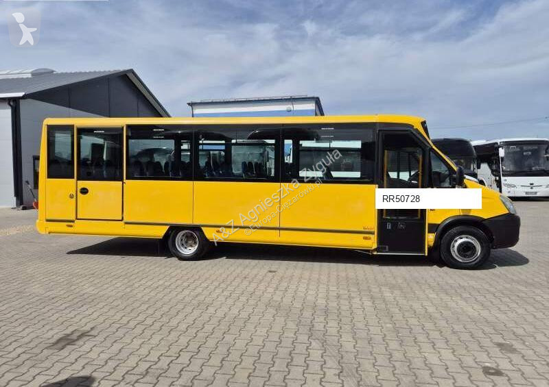 Градски автобус Iveco APTINEO 65J17