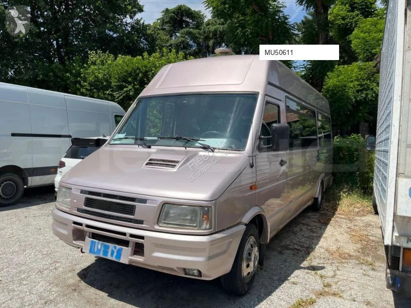 باص Iveco
