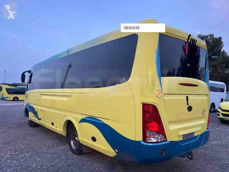 باص Iveco Ferqui