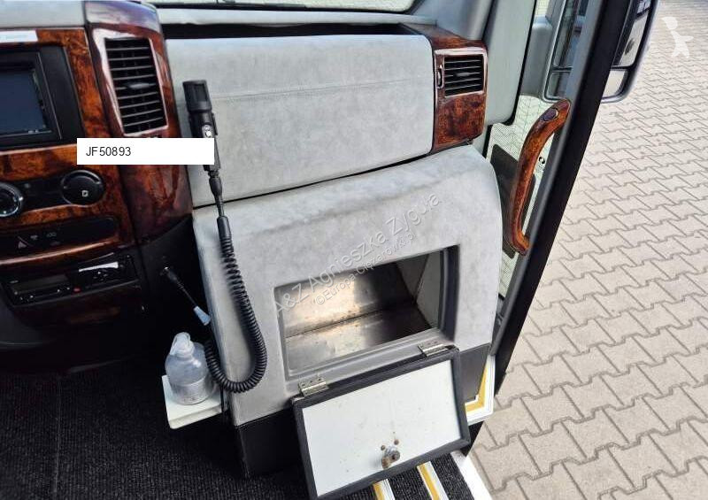 باص Mercedes SPRINTER 519