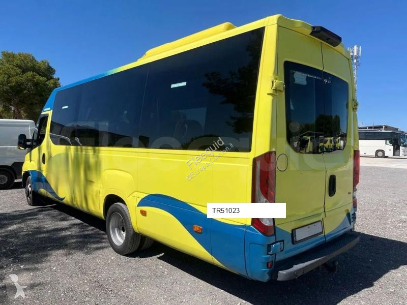 باص Iveco Ferqui