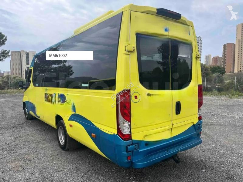 باص Iveco Ferqui