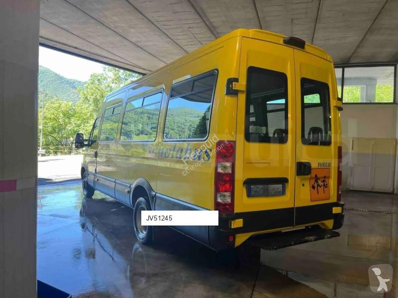 باص Iveco
