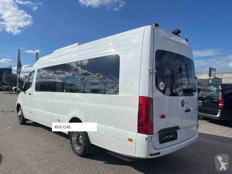 Autobús Mercedes