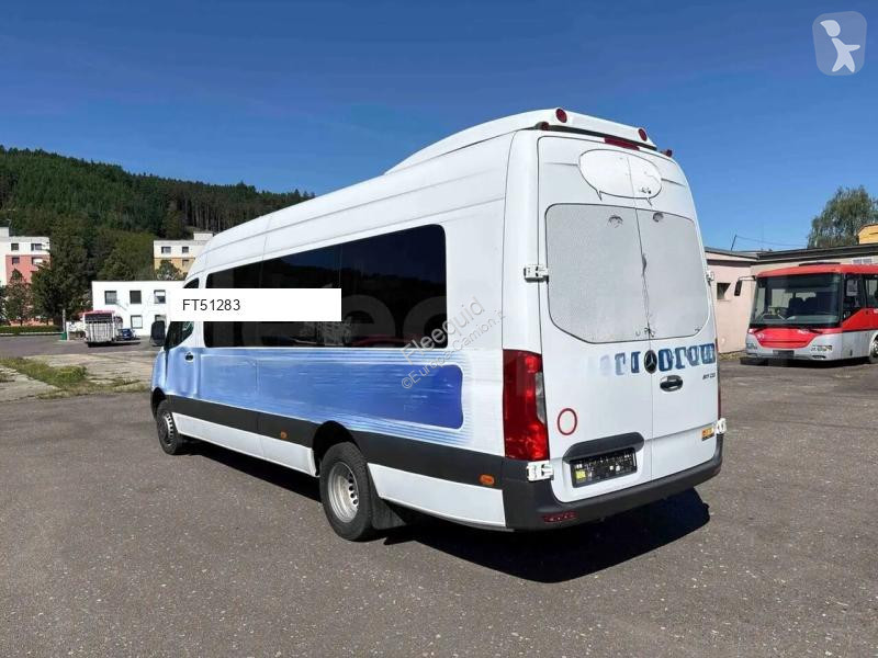 Autobús Mercedes