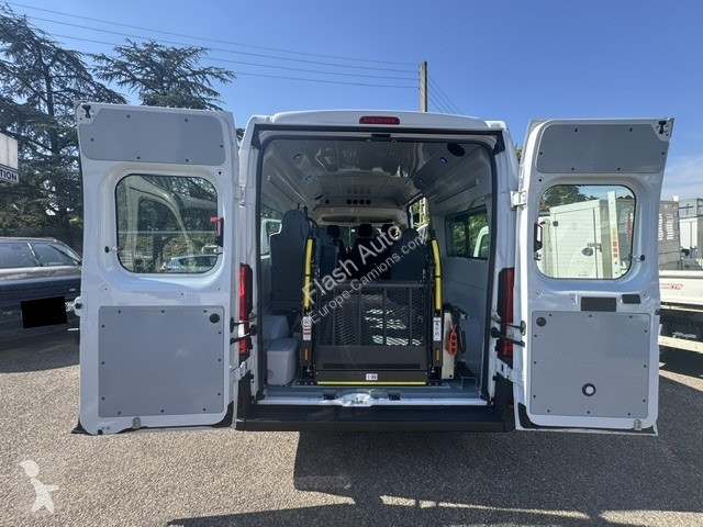 Véhicule utilitaire Peugeot BOXER  NEUF EQUIPE...