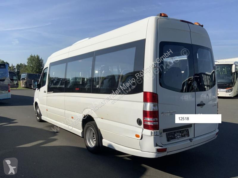 Mercedes Altas Transporter