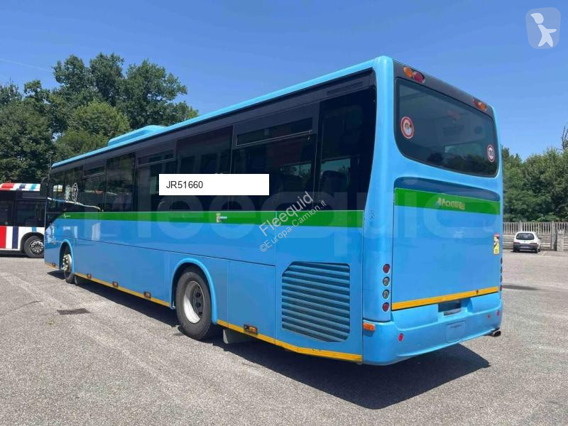 باص Iveco