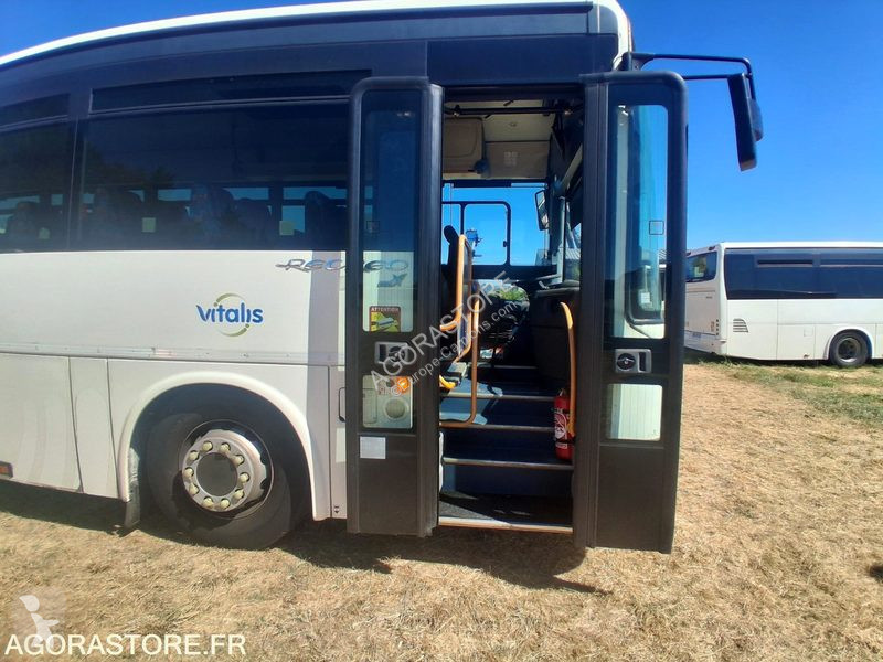 باص Irisbus RECREO