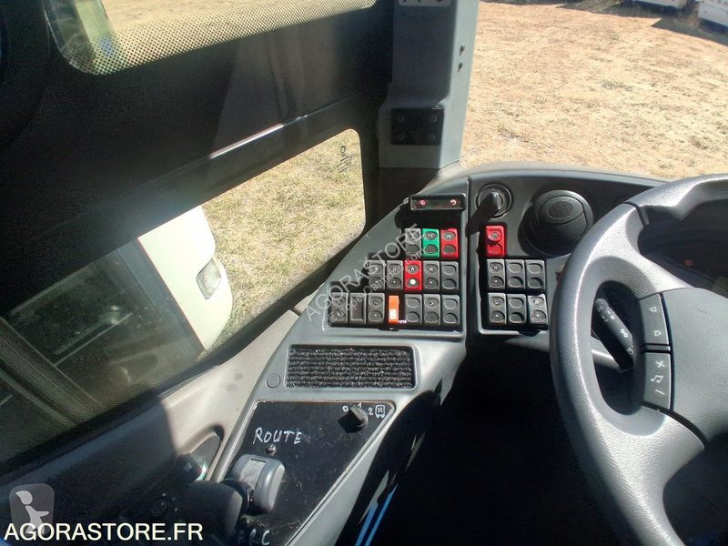 باص Irisbus RECREO