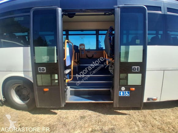 Autobuz