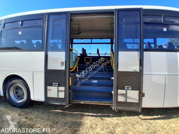 Autobuz
