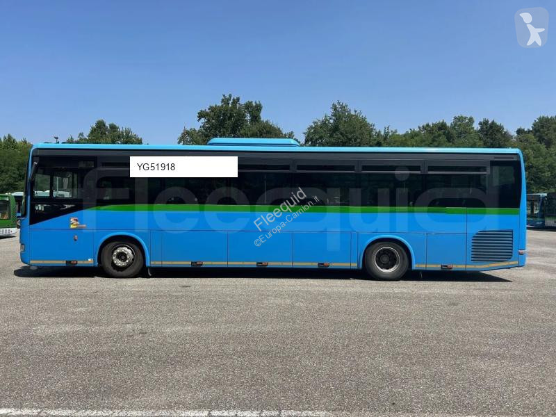 باص Iveco