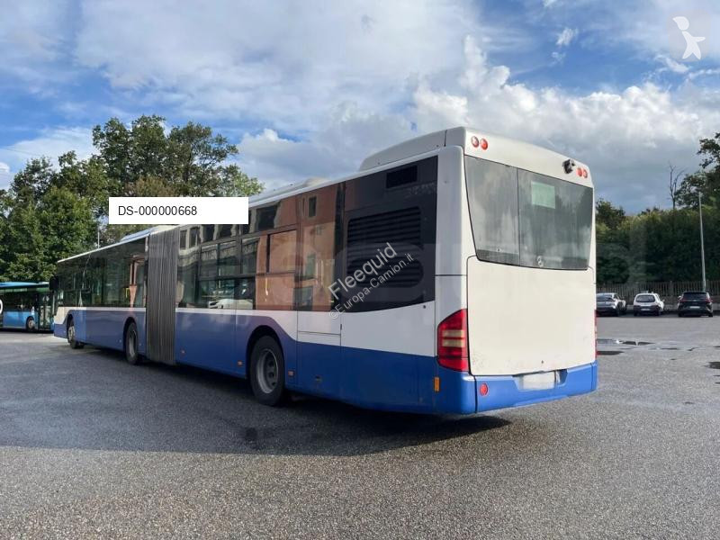 Autóbusz Mercedes Conecto
