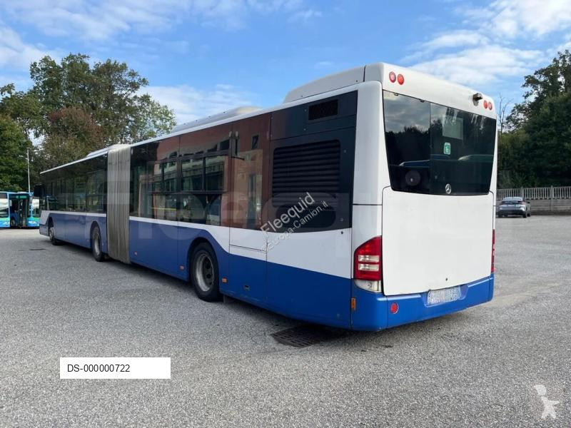 Autóbusz Mercedes Conecto