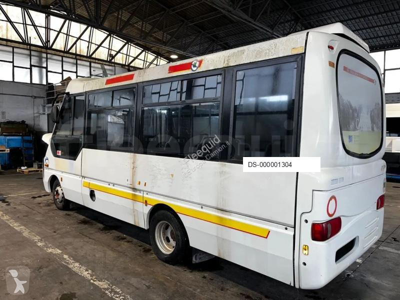 Ônibus transporte Iveco Cacciamali