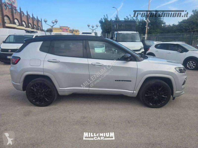 Коммерческий автомобиль  JEEP COMPASS S 4XE...