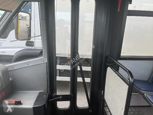 Autóbusz Iveco 49E12 CACCIAMALI THESI