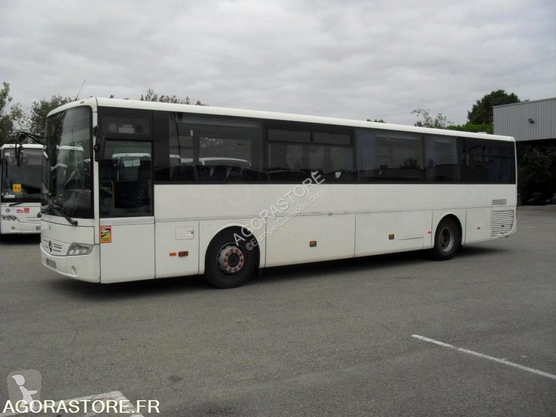 Autobús Mercedes INTOURO