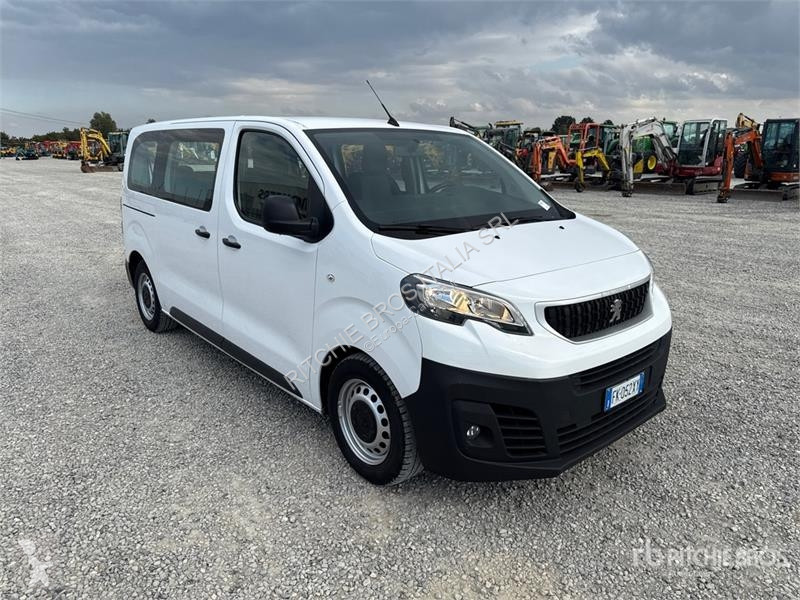 Veículo utilitário Peugeot 1.6 BlueHDI Premium...
