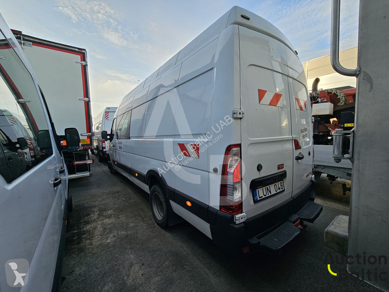 Buss Renault Multicab